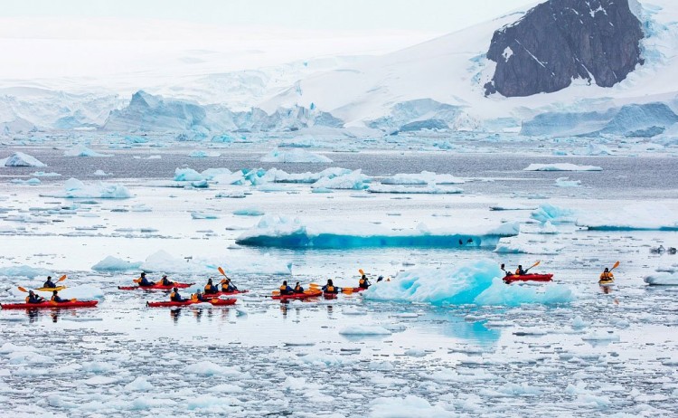 antarctic peninsula kayak club Poseidon