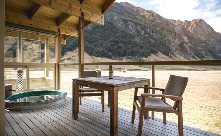 Deck Spa MinaretStation