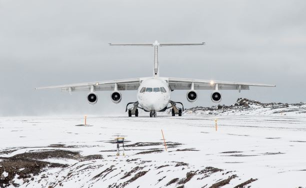 Antarctica 21 fly cruise aircraft