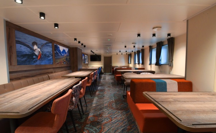 MV Ortelius dining room2