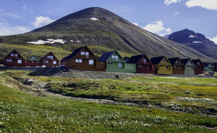 Arctic Spitsbergen Longyearbyen Settlement Building 