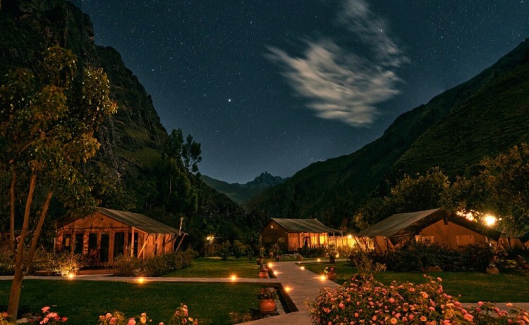 Las Qolqas Panoramic View at night