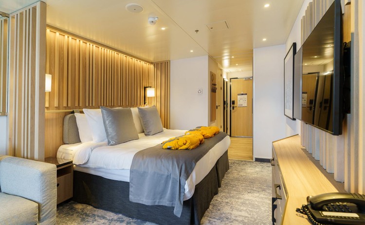 Ultramarine Balcony Suite Double Bed Cabin
