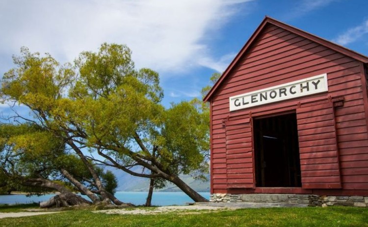 The Red Shed Glenorchy 2 v2