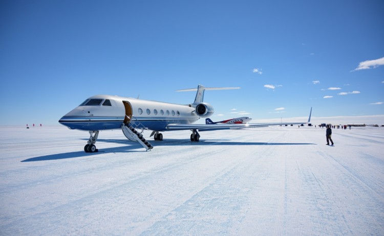 Flight to Antarctica