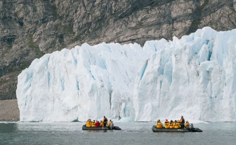 Greenland cruise Zodiacs and ice at Skjoldungen