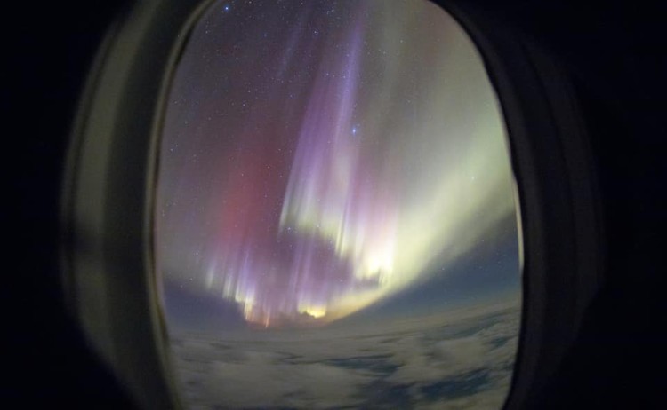 Southern lights flight 4