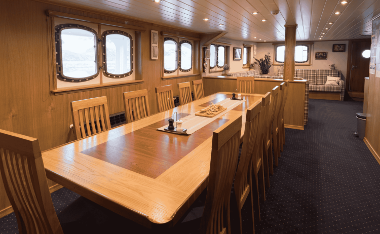 MS Longyearbyen Svalbard Adventure 2