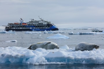  Crossing the Antarctic Circle