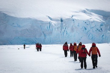 Ultimate Antarctica Circle Crossing 