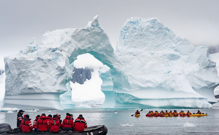 PL Antarctica Zodiac Kayakers