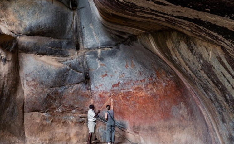 San Cave Paintings 02