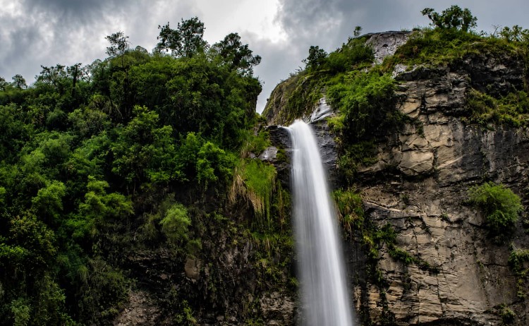 condor machay waterfall