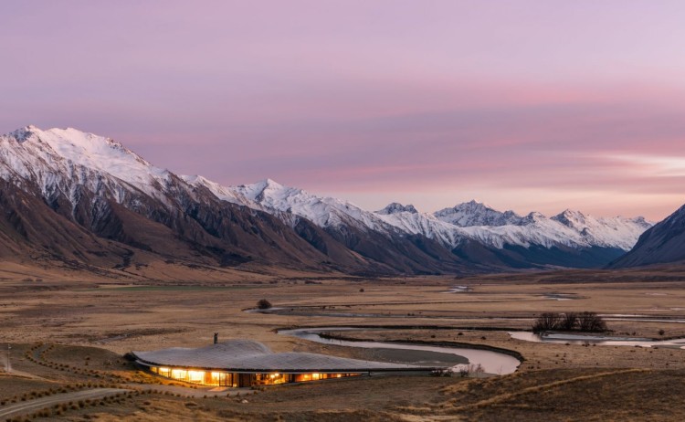 Lodge with pink sky small