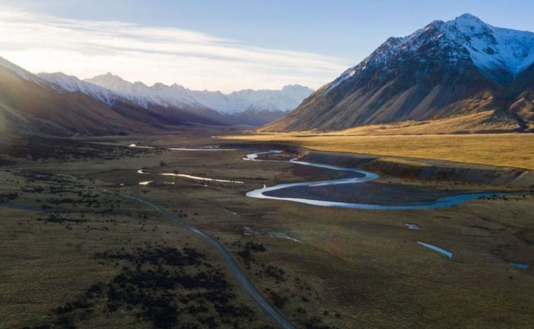 Valley and river small v2