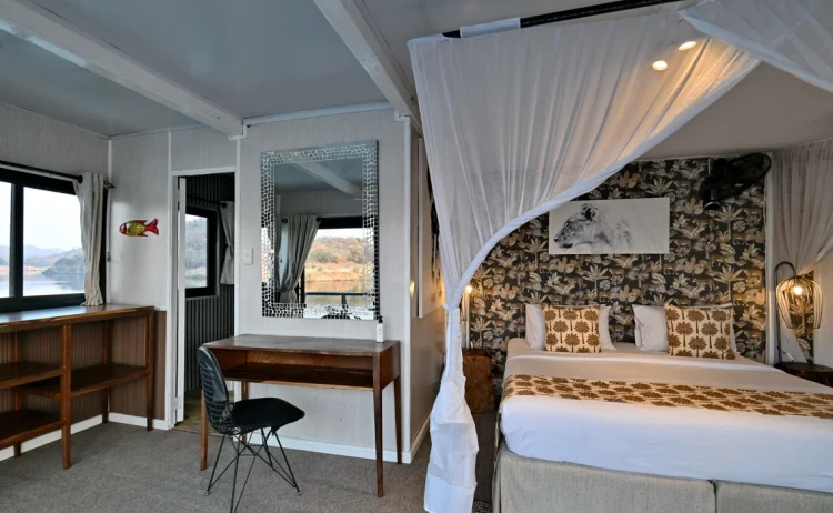 Zambezi trader c deck cabin 23 9 