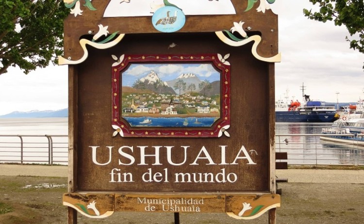 Port of Ushuaia v2