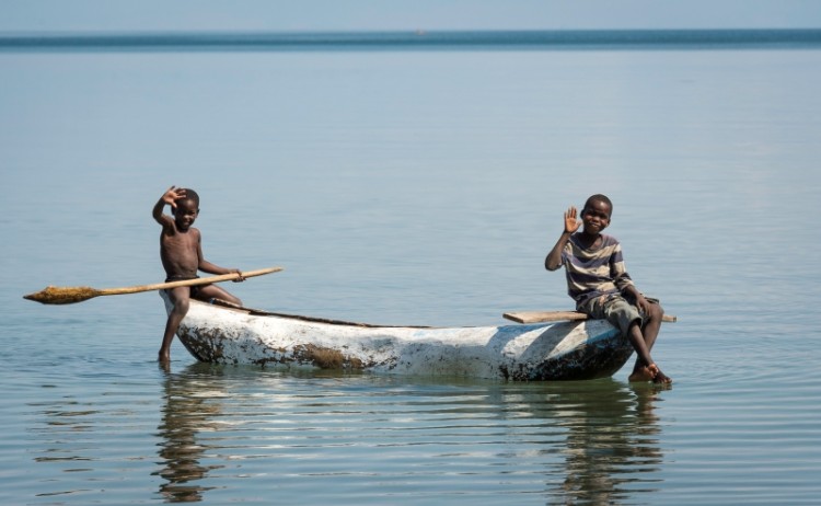 Friendly faces on Lake Malawi sm