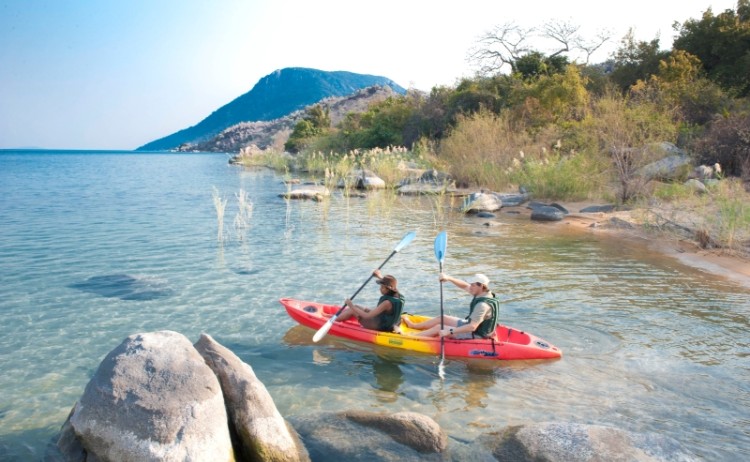Pumulani Lodge Activity kayaking sm