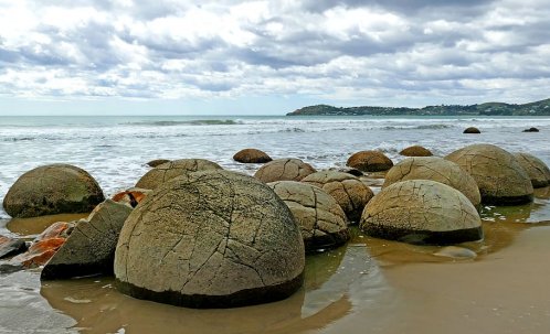 Moeraki Boulders