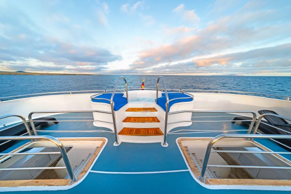 Treasure of Galapagos Jacuzzi SunDeck