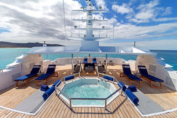 sundeck 2 horizon Royal Galapagos