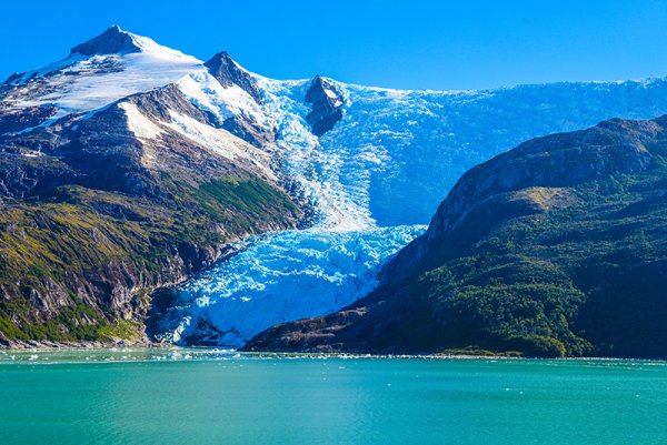 The southern coast of Chile is replete with fjord-like channels