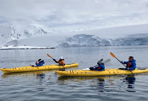 Kayaking in Antarctica on the Ocean Albatros