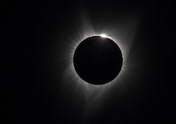 The mesmerizing effects of the solar corona (crown) during a total solar eclipse