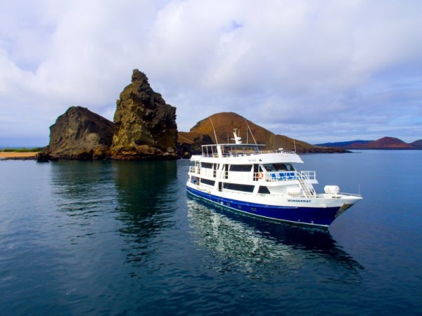 Monserrat Galapagos Cruises Panoramic Pinacle Rock Bartolome 2021 11