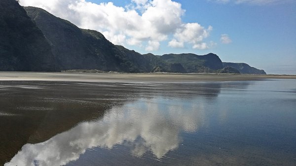 Karekare Beach