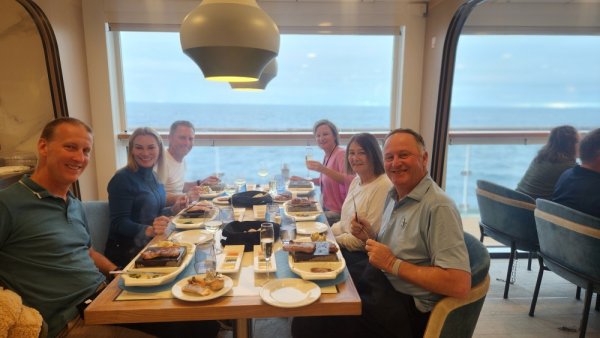 Dining in restaurant on Ocean Albatros