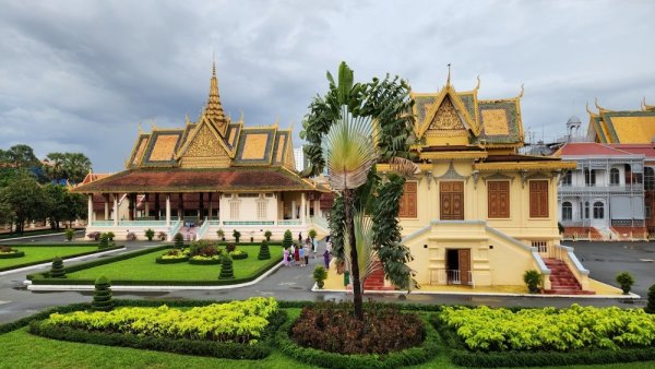 royal palace phnom penh 675b58751f192