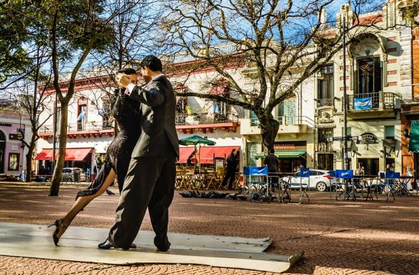 Dancing tango in the city center of Buenos Aires, Argentina