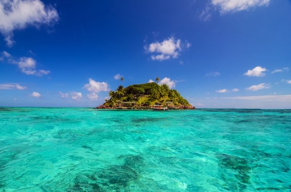 sunny day in Isla de Providencia