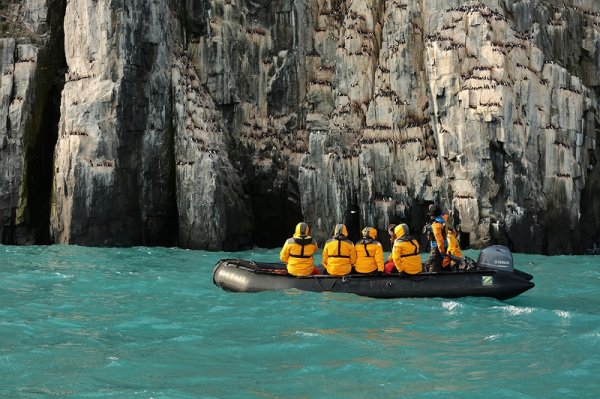 Zodiac tours in the Arctic, Spitsbergen