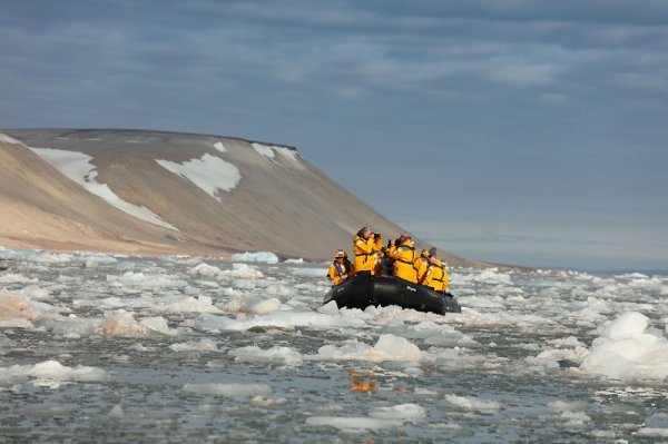 Zodiac tours in the Arctic, Spitsbergen