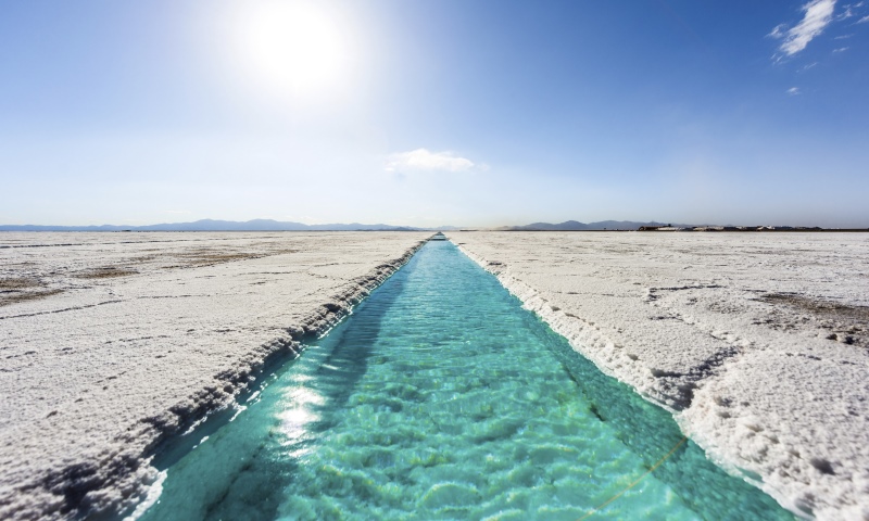 The visual spectacular that are the salt plains of Salina