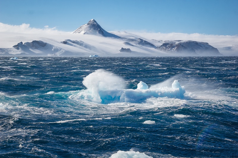 Rough Sea conditions on the Antarctic Peninsula