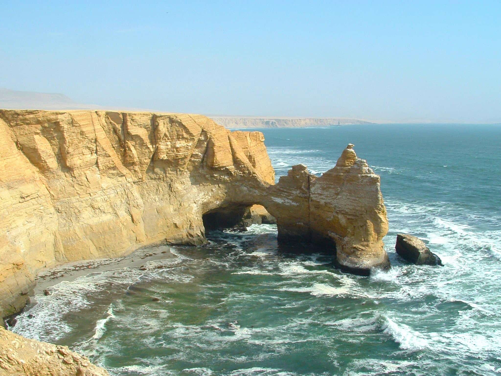  Peru’s coastline and towering cliffs