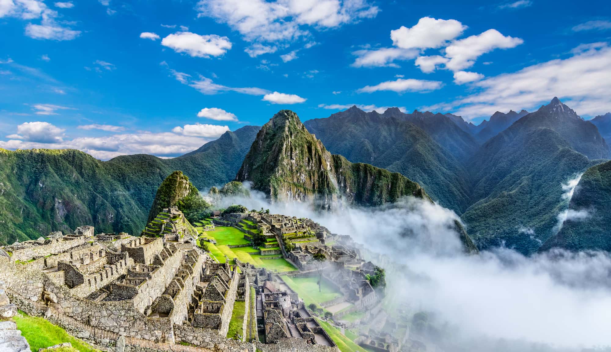Machu Picchu citadel in morning cloud, Peru